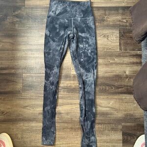 Black Lululemon leggings